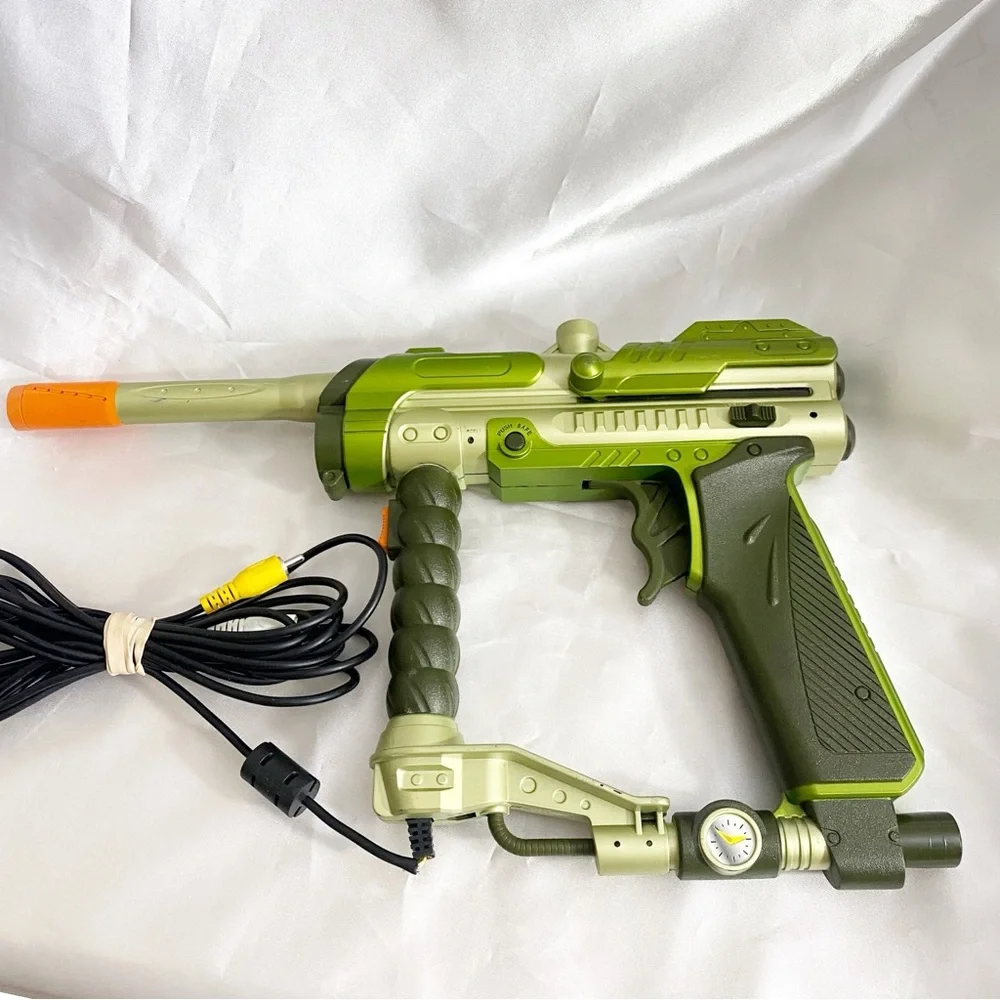 Hasbro 2004 Vintage Plug & Play Paintball TV Game. TV Cord Needs Repair